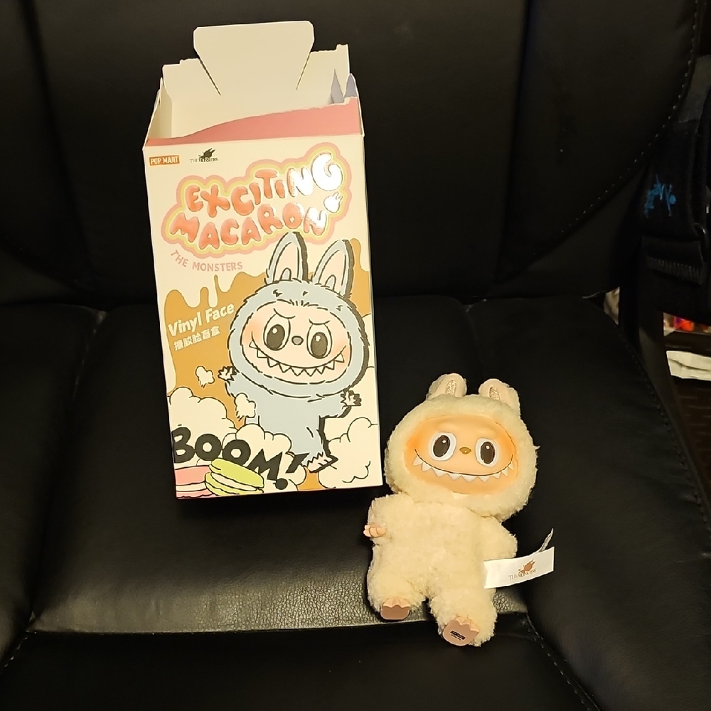 Macaron Labubu